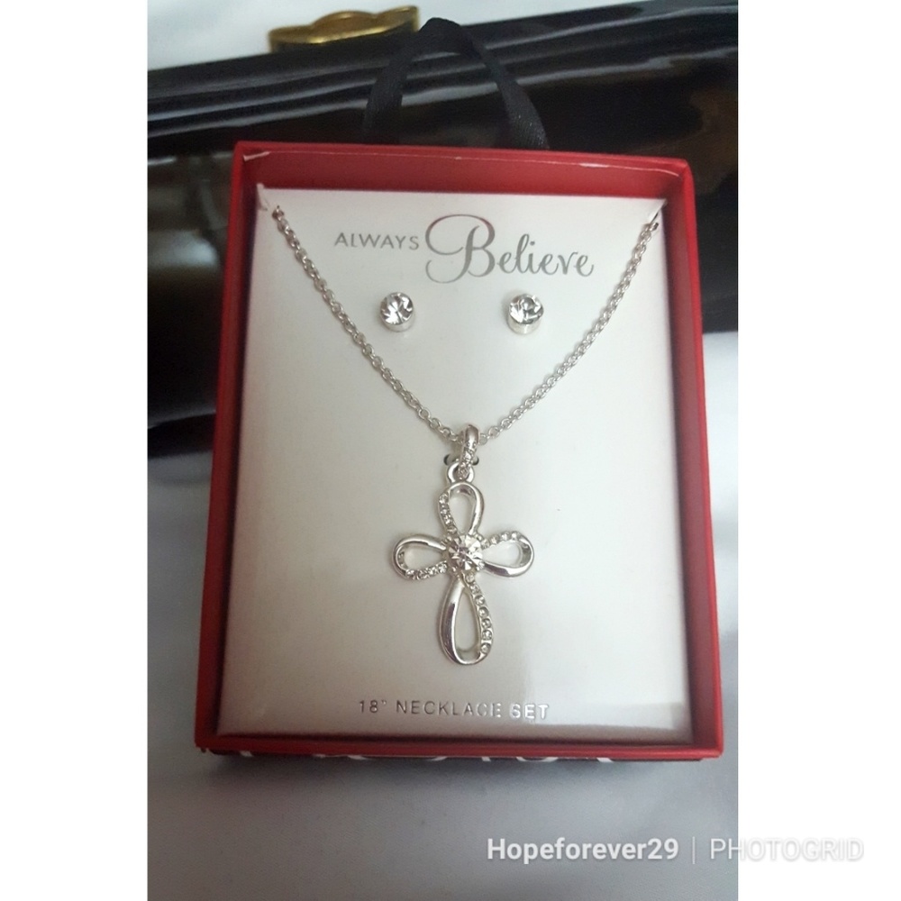 "Believe" cross 18" necklace set - new